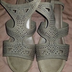 CLOUD WALKERS SANDALS
